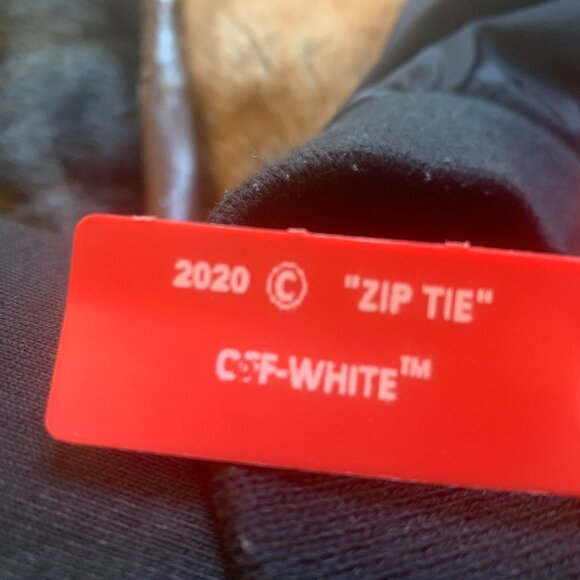 Off-White Bomber Jacket - 2019 - men XL fits like L- SAMPLE - made in Europe - - Picture 3 of 9